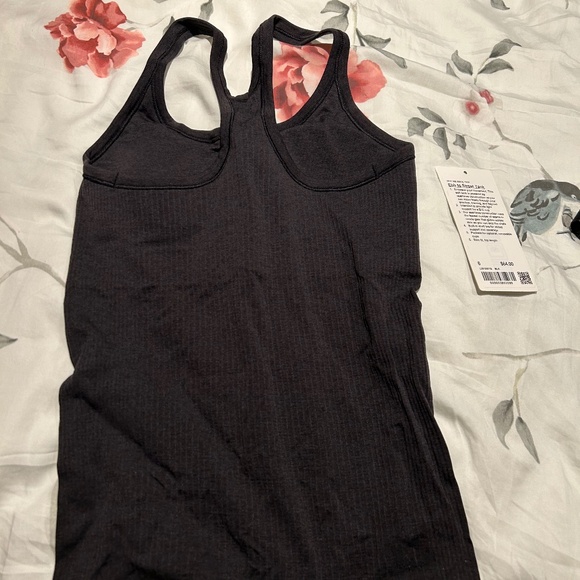 Lululemon Ebb to Street Tank Size 6 - Picture 5 of 6